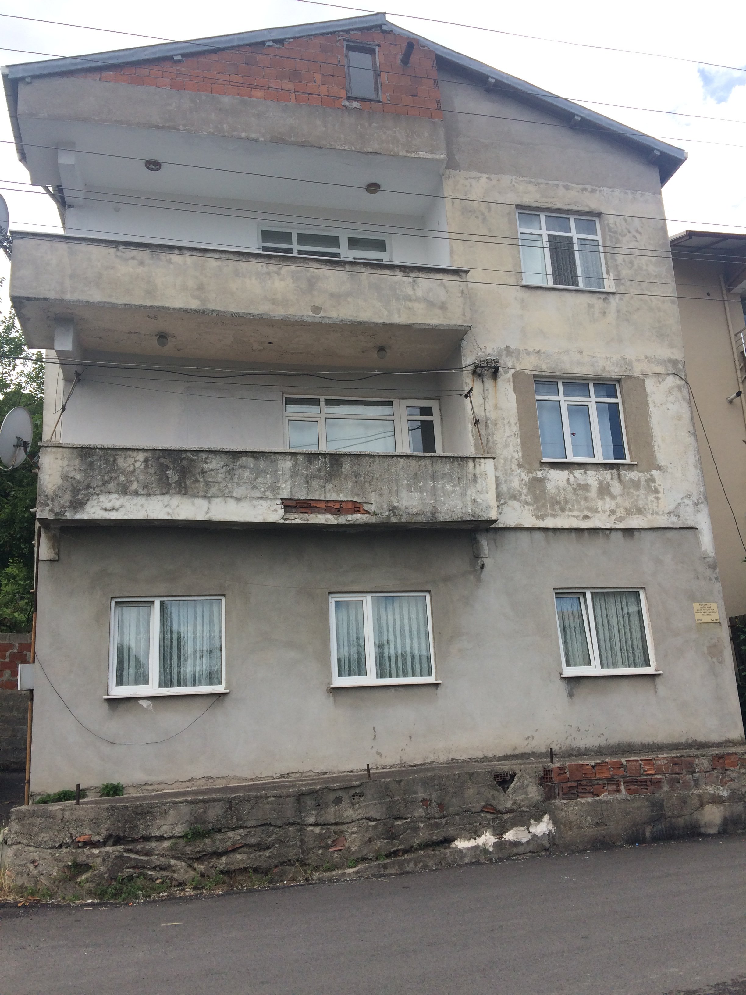 Kdz.ereğli uzun mehmet mah.satilik arsa bina